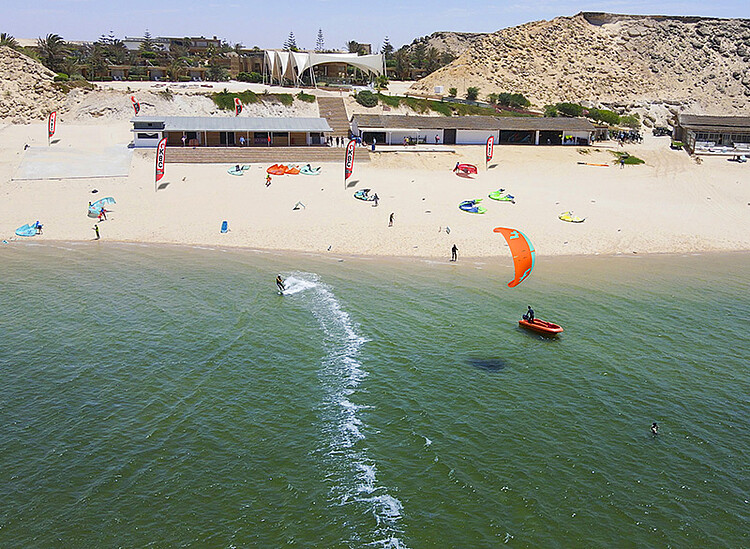 Wingfoil school Dakhla Oost-lagune Marokko watersport kiteboarding