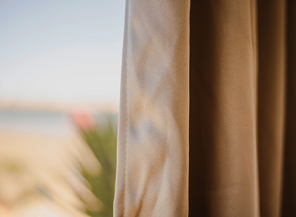 NewSpiritDakhla Premium Bungalow curtain overlooking kitesurfing beach - Dakhla kiteboarding accommodation