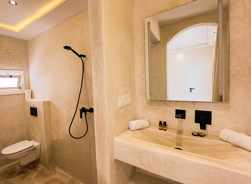NewSpiritDakhla Bungalow Standard bathroom with modern amenities - luxury kiteboarding accommodation Dakhla