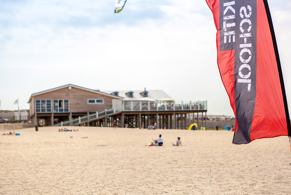 Kite strand Brouwersdam Nederland KBC vlag - Kiteboarding Spot Nederland