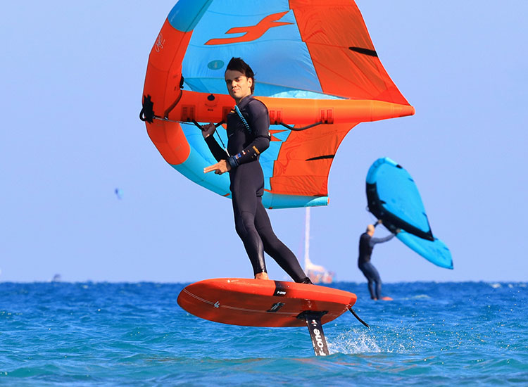 Privécoaching Wingfoil School El Gouna - KBC Kitesurf Center Rode Zee