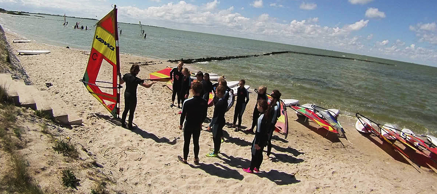 Windsurfing course Netherlands Ijsselmeer - Kiteboarding Club Hindeloopen