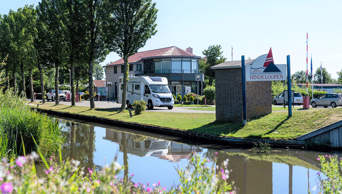 Hindeloopen Camping Ijsselmeer Friesland - KBC Kitesurf Center Holland