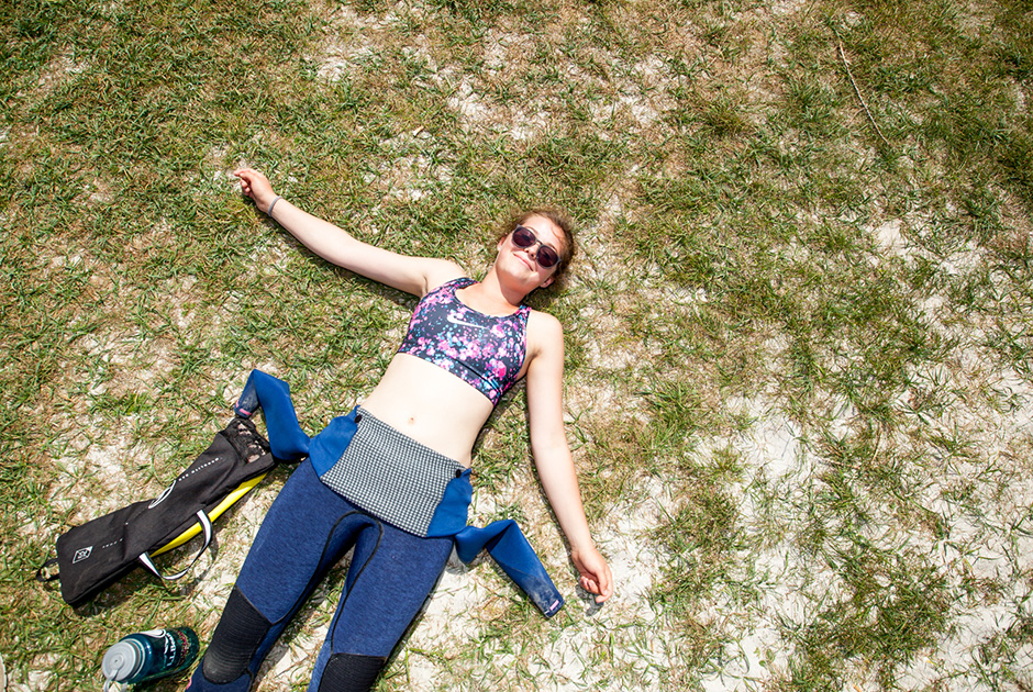 Ontspannen na het kitesurfen in Hindeloopen aan het IJsselmeer