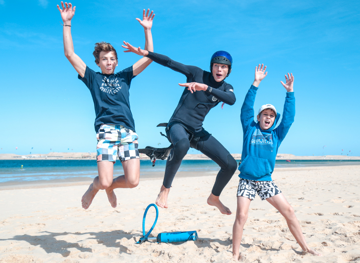 Kitesurfen met kinderen en familie bij Kiteboarding Club - watersport voor iedereen