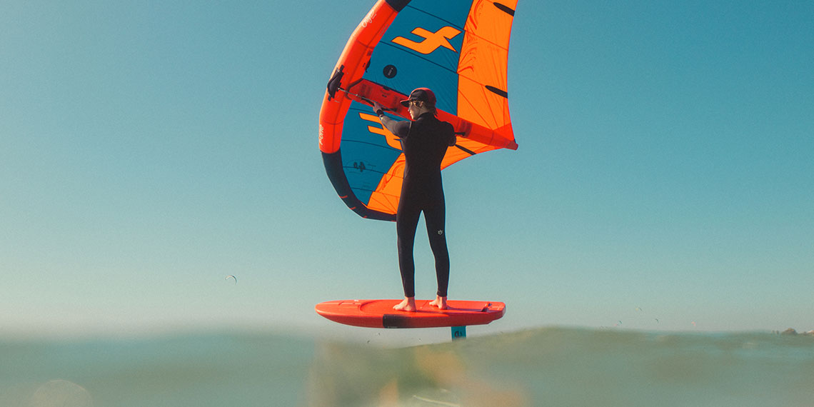 Formation Privée Wingfoil OASIS 212 Dakhla - Kiteboarding Club New Spirit Maroc