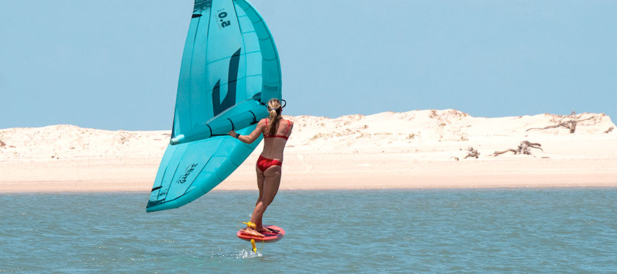 Wingfoil school Brazil beginners - Kiteboarding Club Parajuru Ceará