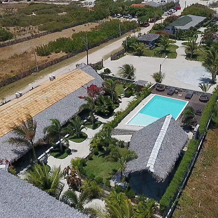 Acampamento kitesurf meninas KBC Parajuru Ceará Brasil kiteboarding esportes aquáticos