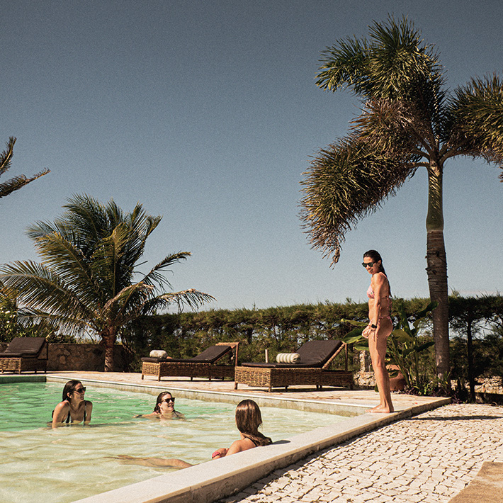 Acampamento kitesurf mulheres Parajuru Brasil - KBC Kiteboarding esportes aquáticos