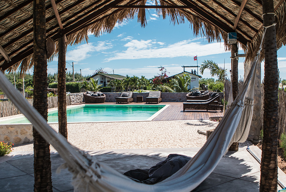 Relaxation area with hammock and pool at Kiteboarding Club KBC Parajuru, Brazil - ideal kitesurfing destination
