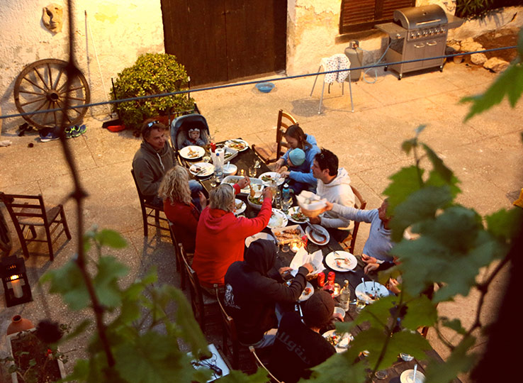 Villa Vajarassa Dinner Party