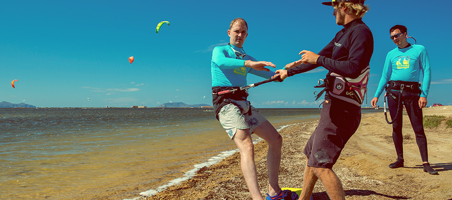 Learn kitesurfing in Sicily at KBC